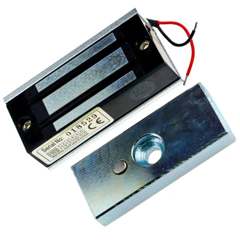 Комплект контроля доступа с магнитным замком 60 кг SEVEN KA-7847