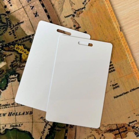 Картка MIFARE SEVEN R-73 H White тонка